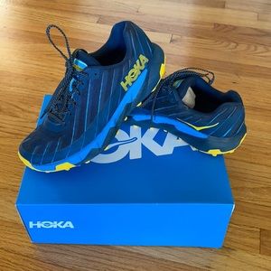 Hoka Men’s Torrent size 10. Blue.